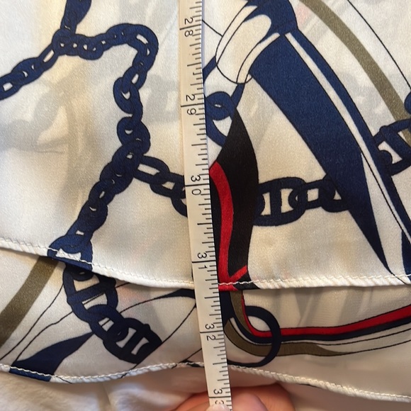 Theme Summer Dress White/Blue/Red tie on the back. Size M - Picture 5 of 5